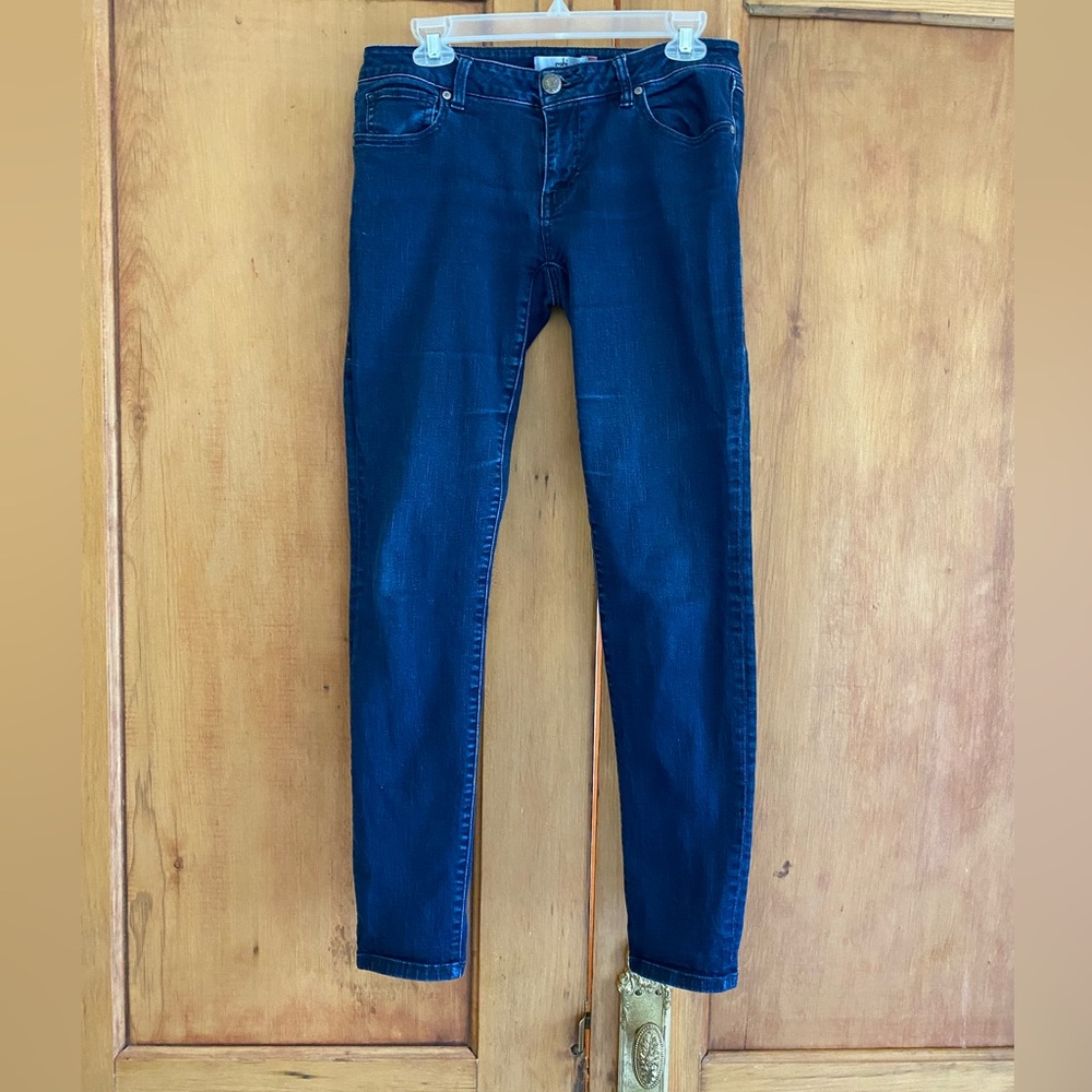 Cabi dark washed skinny jeans